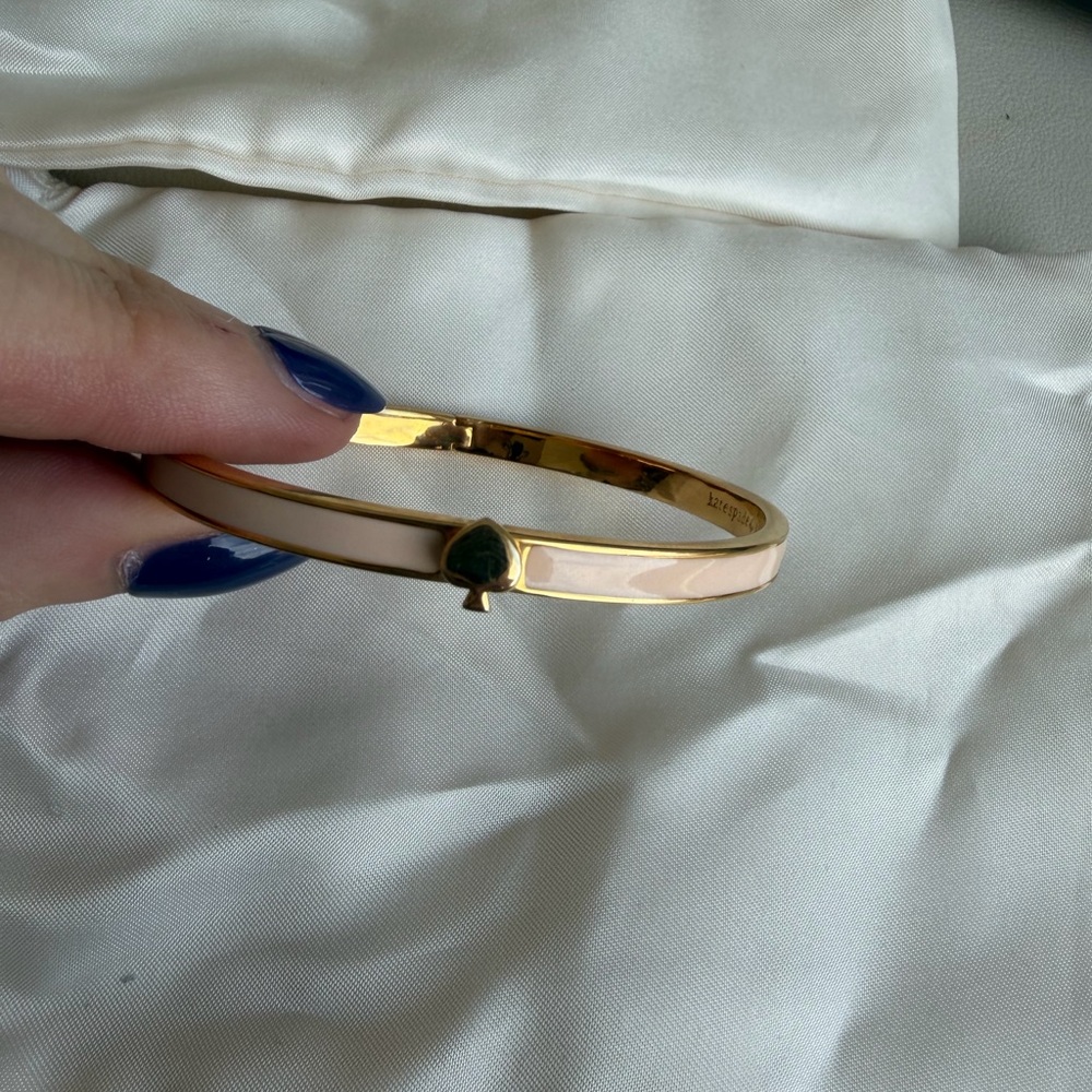 Kate spade New York hinged bangle